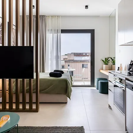 Dyo - A New Gem In Old Town Apartment *